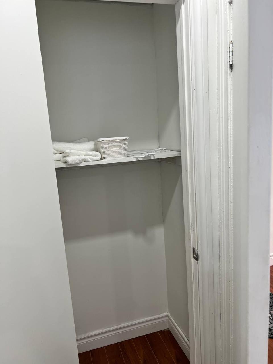 #1 Convvy-Nient Residence! تورونتو المظهر الخارجي الصورة